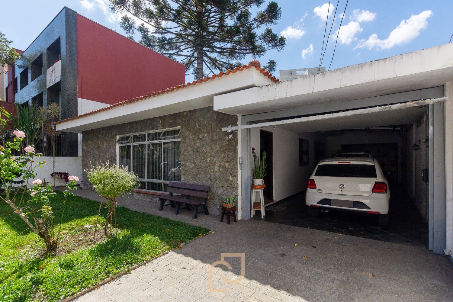 Excelente propriedade para moradia ou para seu negócio