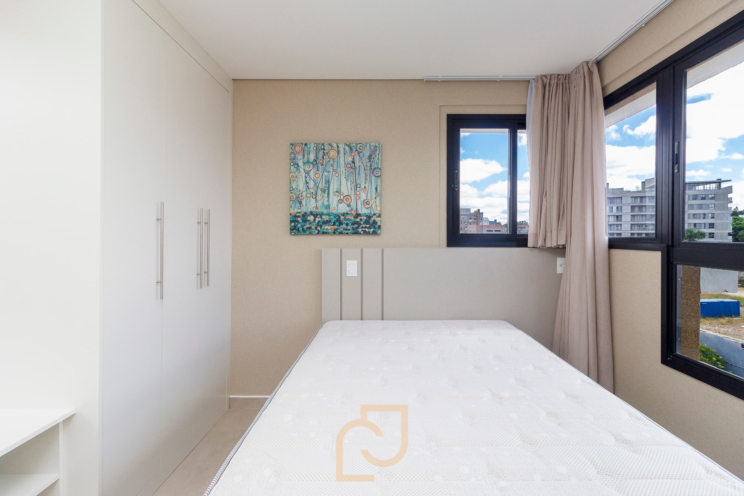 Studio Mobiliado e Equipado para locação Mensal, no Coração do Bairro Água Verde.