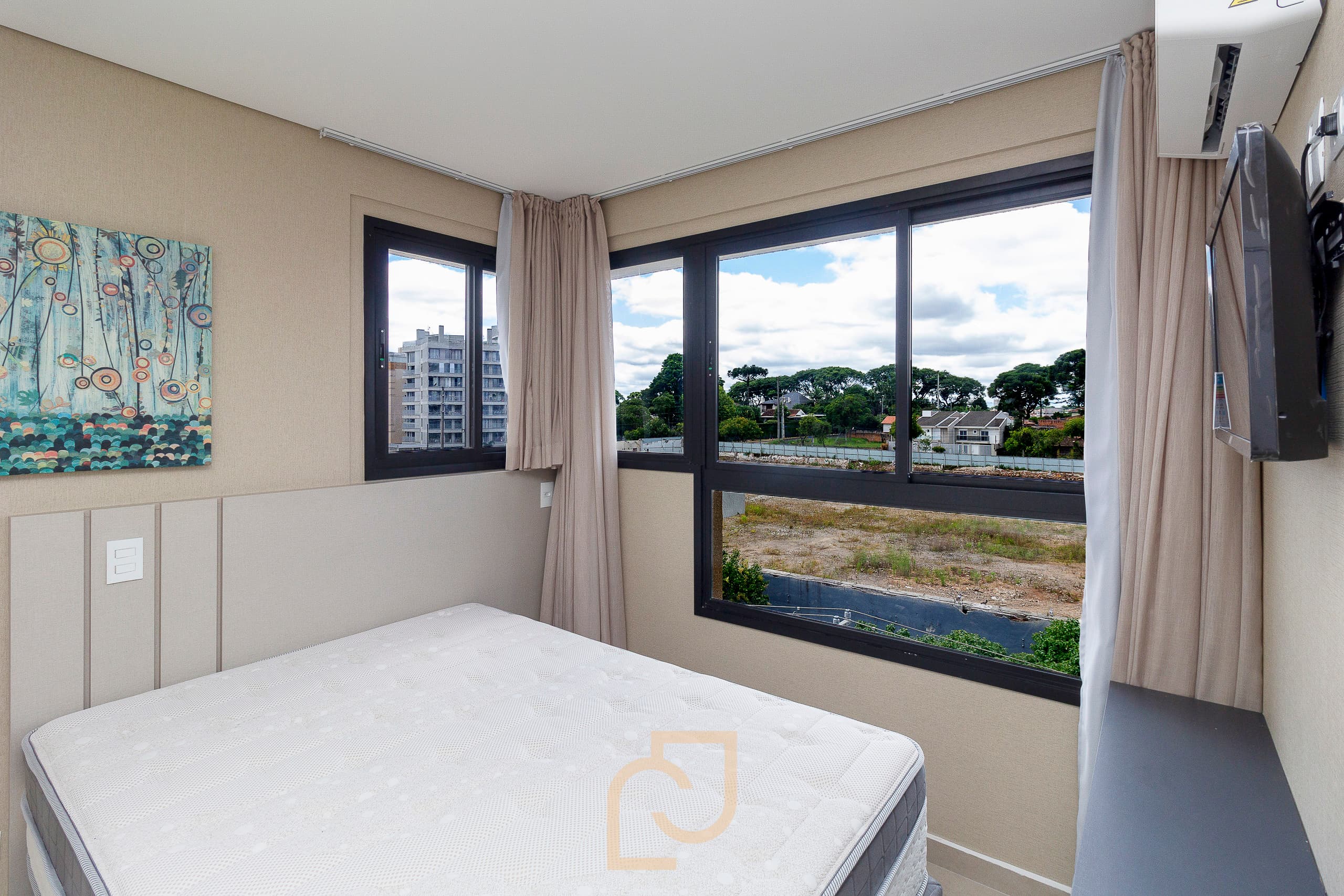 Studio Mobiliado e Equipado para locação Mensal, no Coração do Bairro Água Verde.