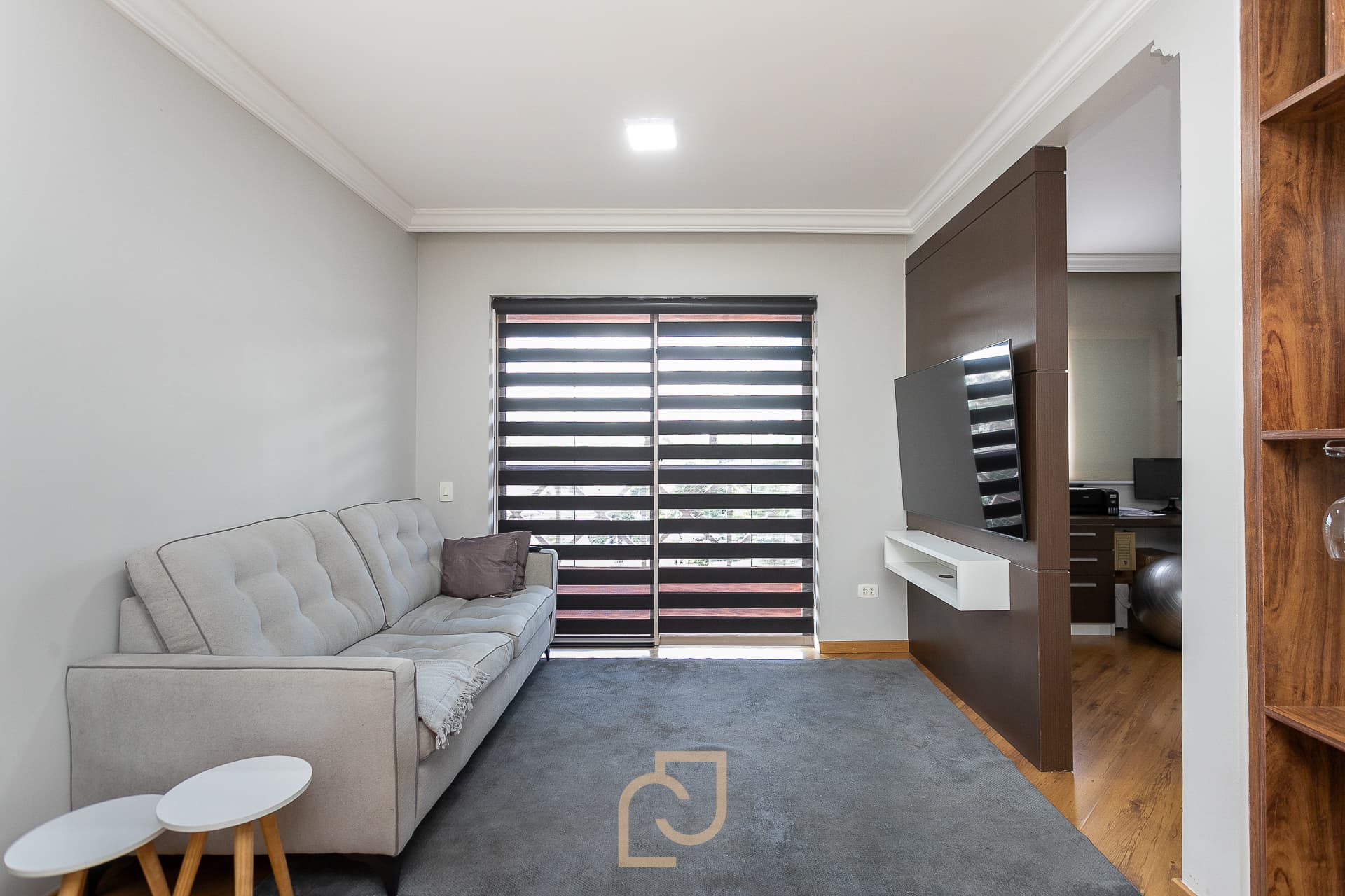 Apartamento Todo Reformado em Frente a Renomada Panificadora Pigel