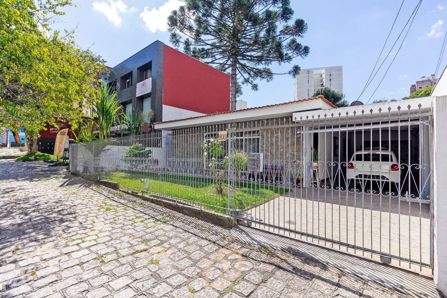 Excelente propriedade para moradia ou para seu negócio