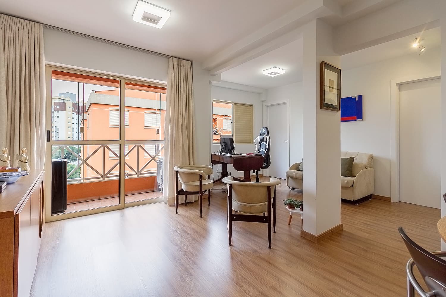 Apartamento todo reformado e equipado para locação
