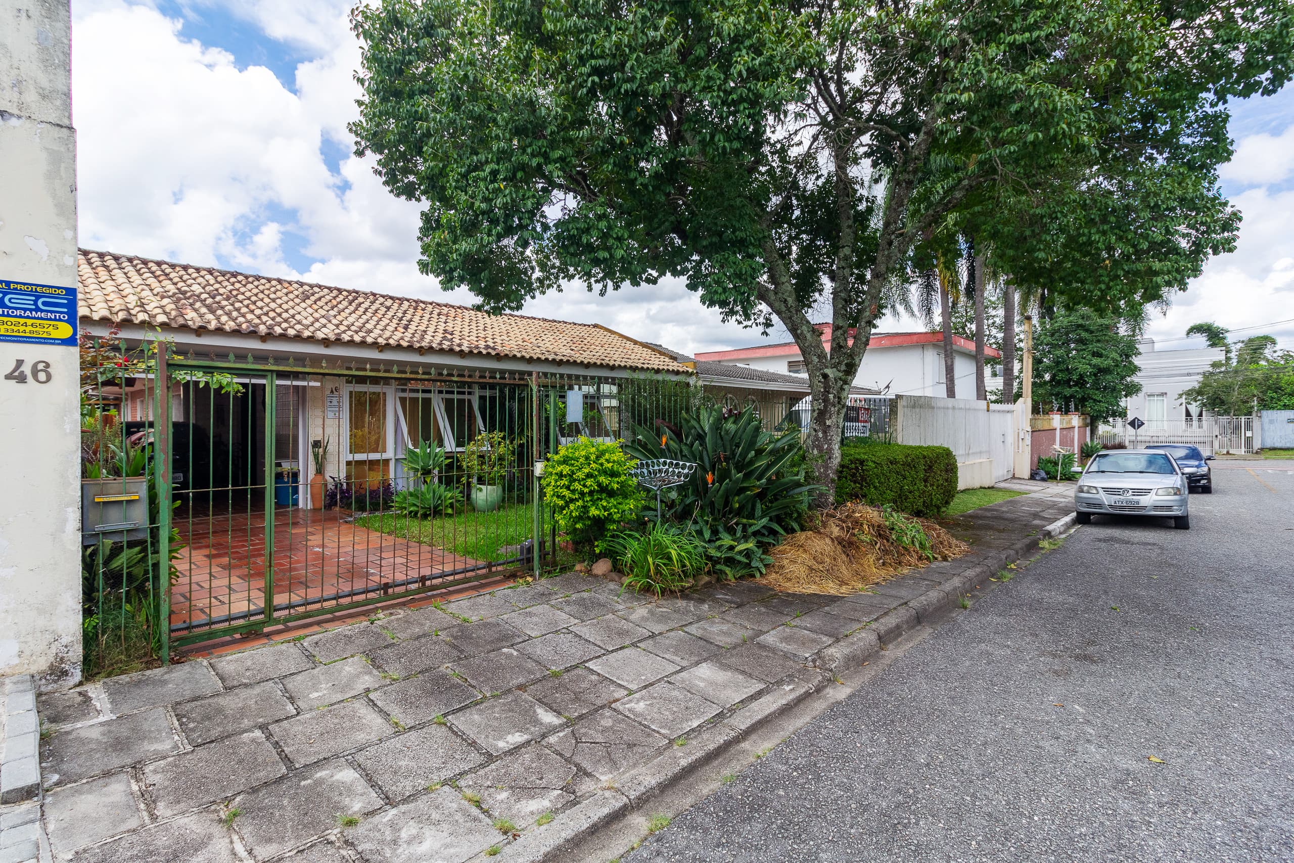 Casa terrea no Charmosa Jardim Social