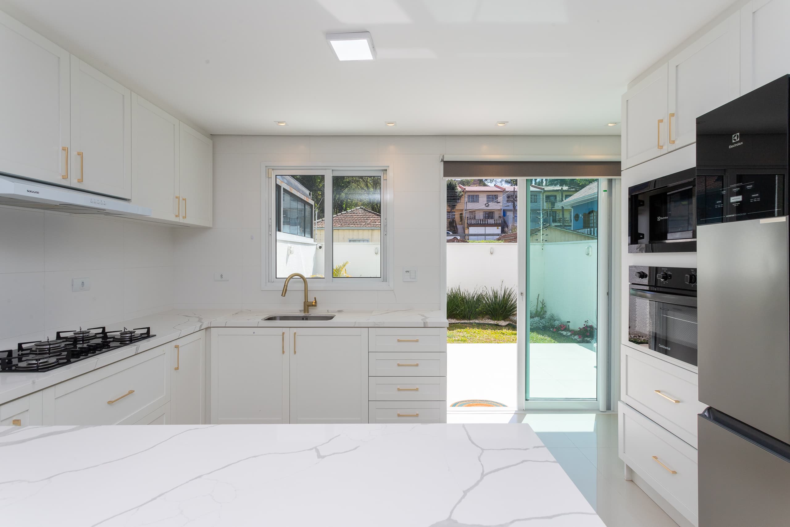 Mobiliado e Decorado