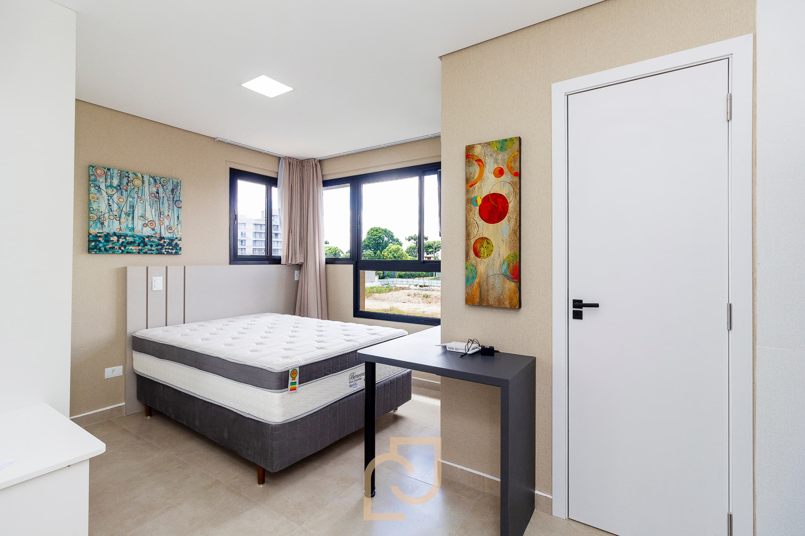 Studio Mobiliado e Equipado para locação Mensal, no Coração do Bairro Água Verde.